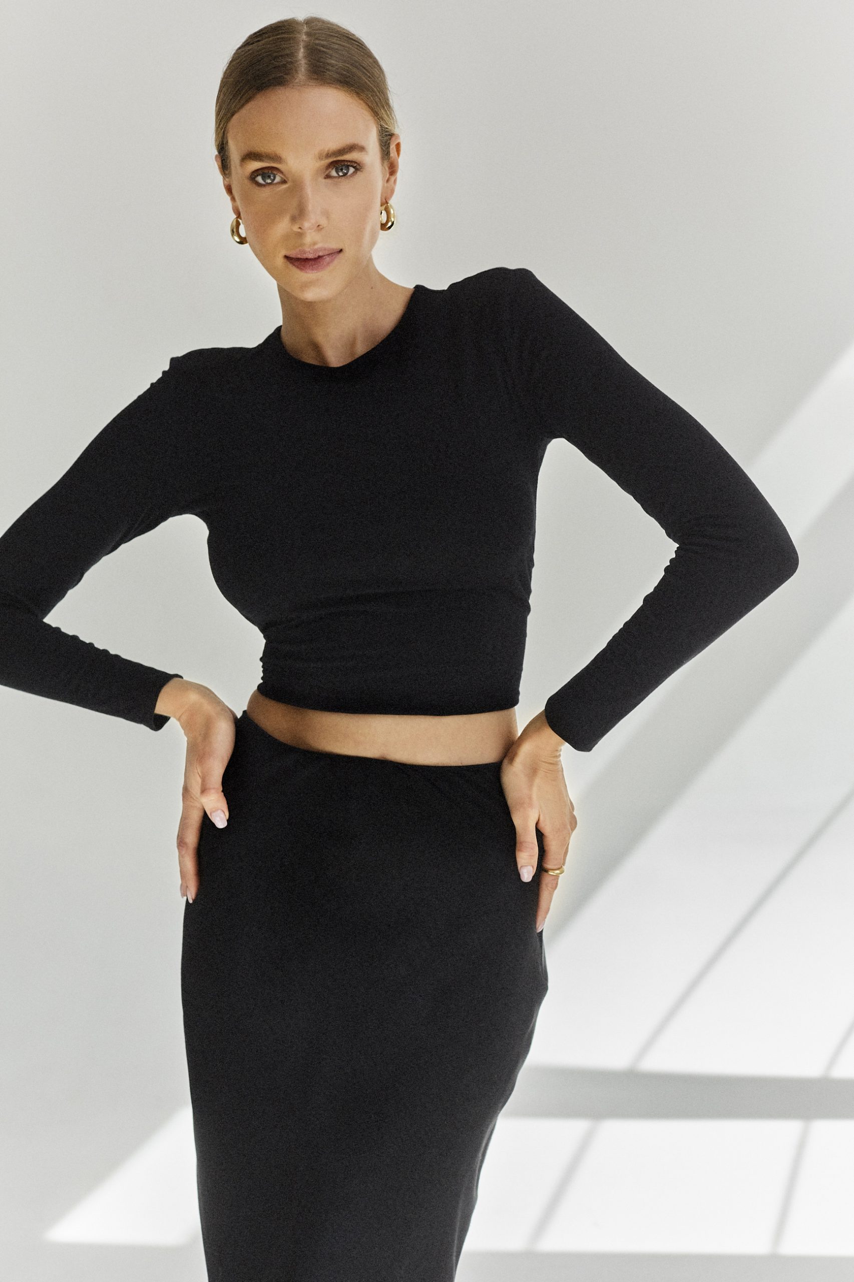 Wiązany Crop Top czarny