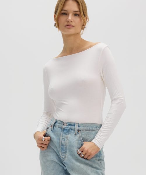 Body z rozciętym dekoltem ecru
