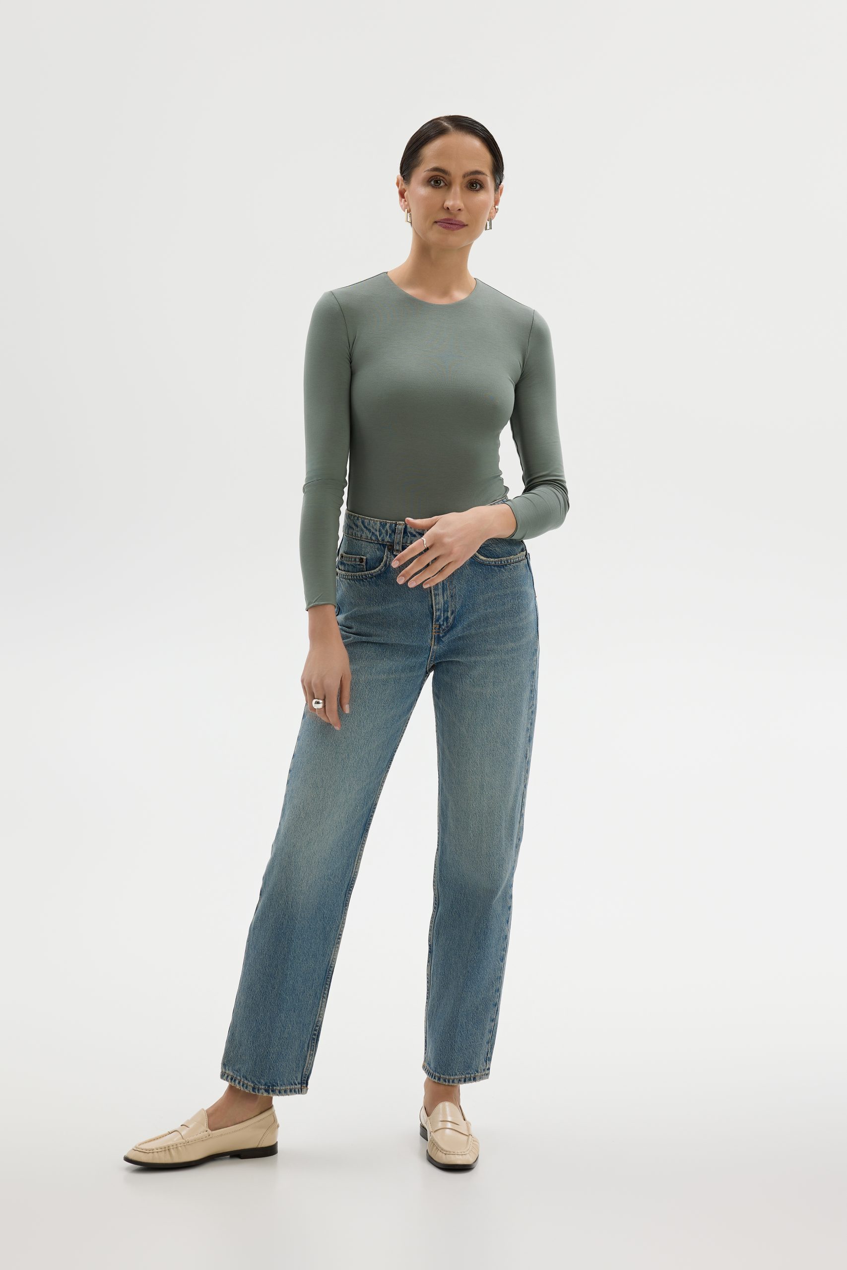 Body z prostym dekoltem khaki